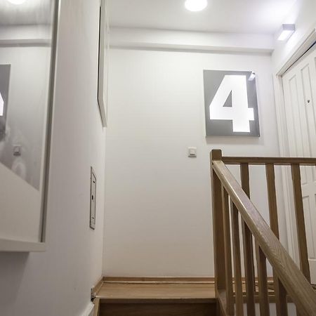 Contemporary Lisbon Apartment In Historical Chiado ภายนอก รูปภาพ