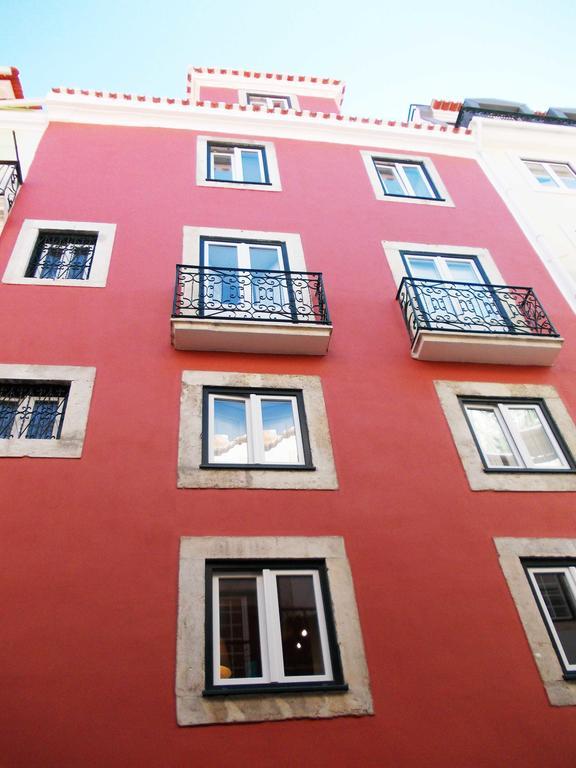 Contemporary Lisbon Apartment In Historical Chiado ภายนอก รูปภาพ